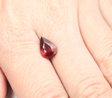 Яркий гранат высокой чистоты 2,39 карата 