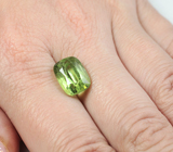 Крупный перидот 7,33 карата 