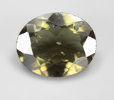 Зеленовато-желтый турмалин 3,81 карата 