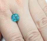 Крупный ярко-голубой «неоновый» апатит 3,57 карата 