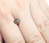 Гранат со сменой цвета 1,12 карата 