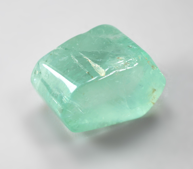 Уральский голубовато-зеленый берилл 15,77 карата