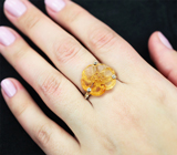 Золотое кольцо с крупным резным цитрином 11,9 карата и бесцветными топазами Золото