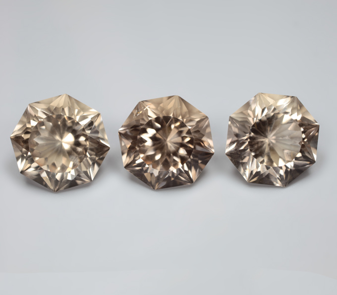 Набор дымчатого кварца португальской огранки 52,6 карата