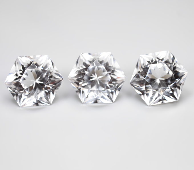 Набор чистейшего бесцветного кварца португальской огранки 43,6 карата