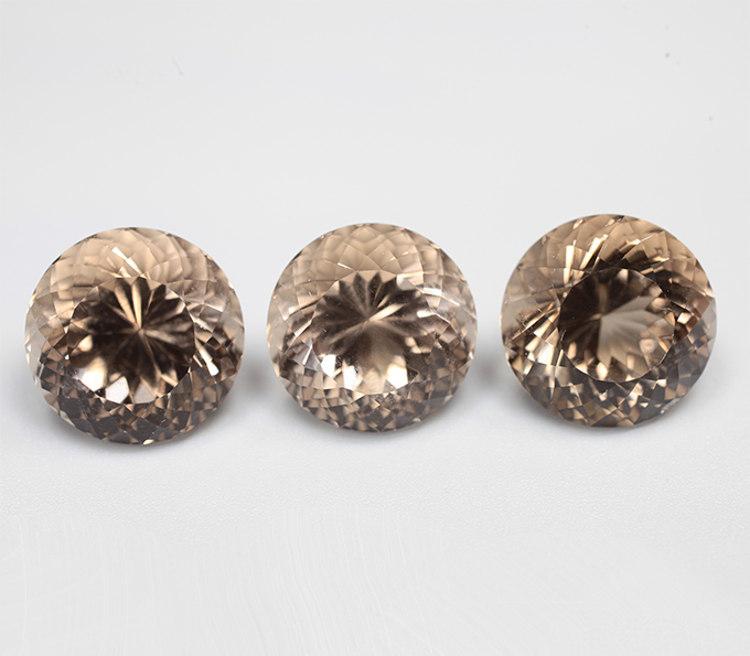 Набор дымчатого кварца высокой чистоты португальской огранки 30 карат 