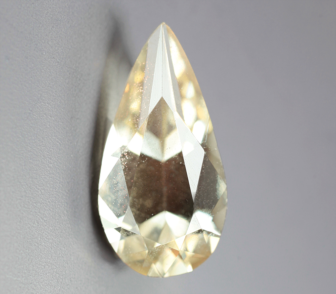 Орегонский солнечный камень 2,42 карата! Эффект Шиллера