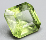 Перидот с включением рутила 4,26 карата 