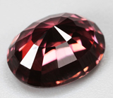 Чистейший оранжевато-красный циркон 4,01 карата 