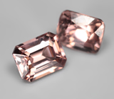 Пара чистейших падпараджа цирконов 3,77 карата 