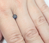 Редкий синий гранат со сменой цвета 0,7 карата 