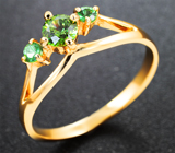Золотое кольцо с яркими сочно-зелеными уральскими демантоидами 0,41 карата