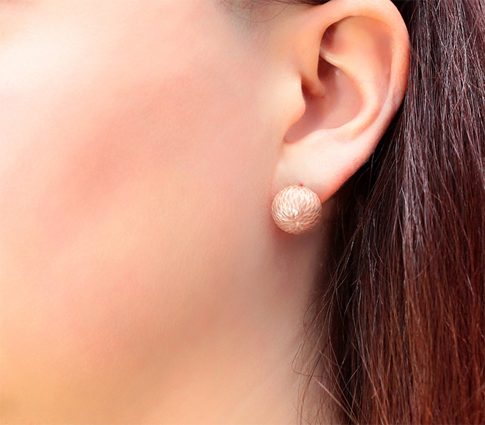 Золотые пусеты с крупным резным жемчугом Edison 23,37 карата и белым морским жемчугом Золото