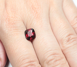 Чистейший умбалит гранат 3,47 карата