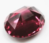 Умбалит гранат высокой чистоты 3,64 карата 