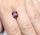 Чистейший умбалит гранат 4,1 карата 