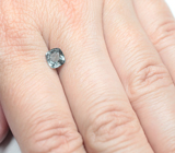 Синевато-зеленая шпинель 1,08 карата 