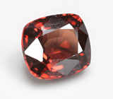 Красновато-оранжевая шпинель высокой чистоты 1,02 карата 