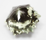 Удивительный зеленый аметист авторской огранки 9,06 карата 