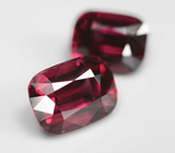 Крупная пара умбалитов гранатов топовых цветовых характеристик 7,92 карата 