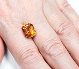 Крупный спессартин гранат 7,04 карата 