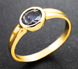 Золотое кольцо с редким синим гранатом со сменой цвета 0,77 карата