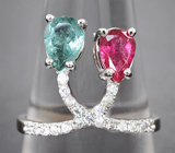 Золотое кольцо с яркими "неоновыми" турмалинами 1,6 карата и лейкосапфирами