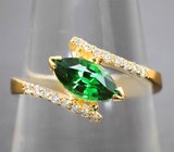 Золотое кольцо с ярким цаворитом 1,1 карата и бриллиантами Золото