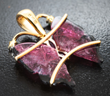 Золотой кулон с резными полихромными турмалинами 3,93 карата, цаворитами и рубинами