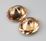 Крупная пара гессонитов 5,62 карата 