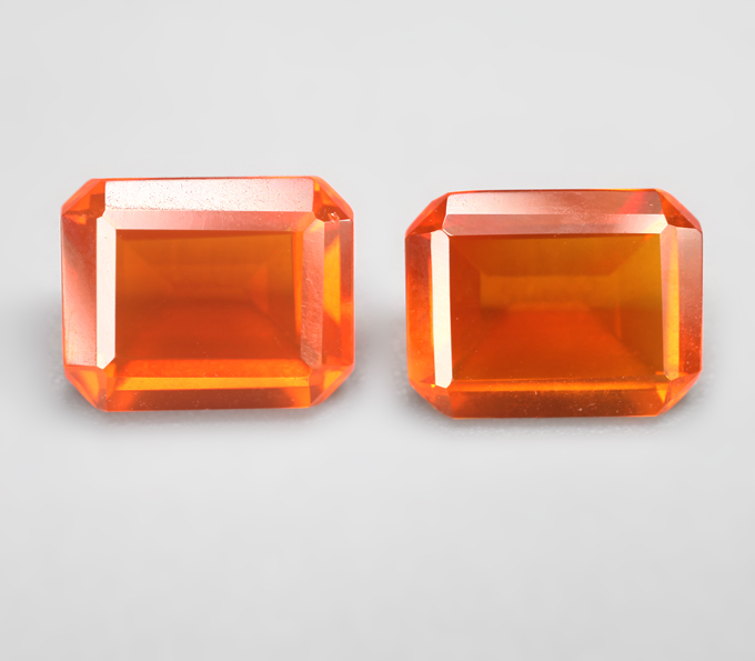 Пара чистейших мексиканских ограненных «огненных» опалов 3,11 карата