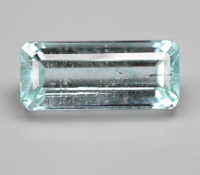 Аквамарин редкой огранки 6,31 карата