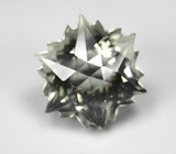 Удивительный зеленый аметист авторской огранки 19,79 карата 