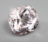 Крупный морганит 7,48 карата