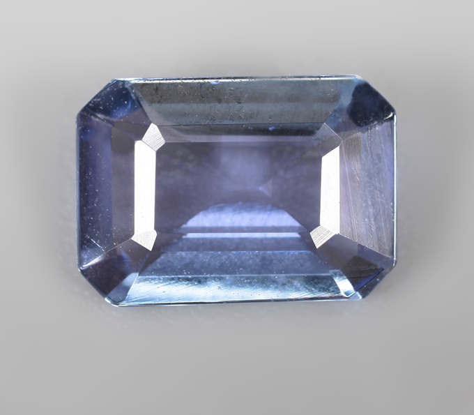 Полихромный цоизит 0,79 карата