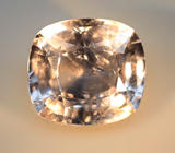 Платиновая шпинель со сменой цвета 1,84 карата 