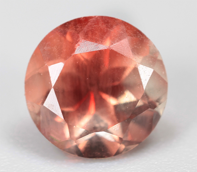 Орегонский солнечный камень 1,34 карата