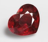 Пироп гранат огранки "сердце" 2,91 карата 