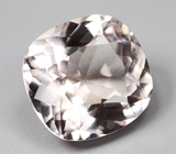 Крупный морганит высокой чистоты 7,67 карата 