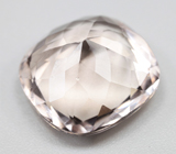 Крупный морганит высокой чистоты 7,67 карата 