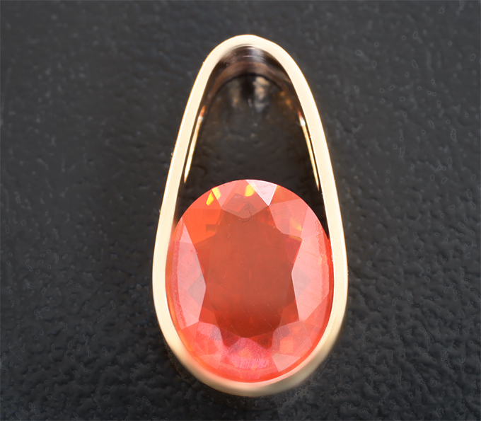 Кулон с мексиканским ограненным «огненным» опалом 1,82 карата