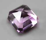 Кунцит высокой чистоты 4,37 карата 