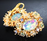 Массивные золотые серьги с крупными ограненными эфиопскими опалами 7,94 карата, танзанитами, сапфирами и бриллиантами