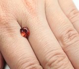 Ярко-оранжевая шпинель 1,32 карата 