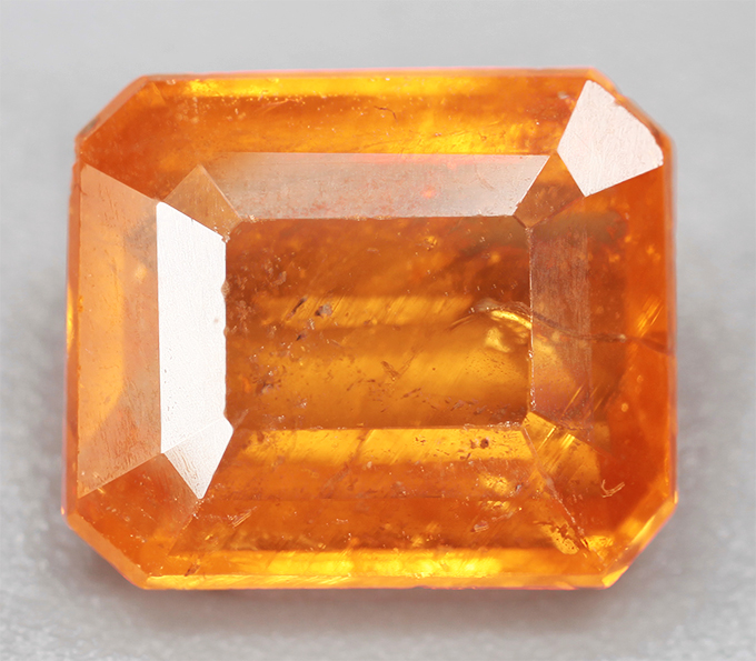 Спессартин гранат редкой огранки 2,66 карата