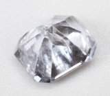 Платиновая шпинель со сменой цвета 0,92 карата