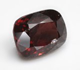 Насыщенно-красная шпинель 1,28 карата 