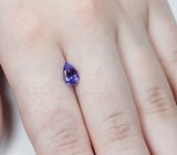 Насыщенный фиолетовый танзанит 0,98 карата 