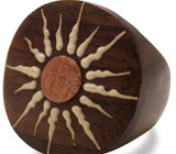 Кольцо "Солнце" из пальмового дерева со вставкой из латуни 