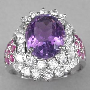 Кольцо с ярким аметистом и рубинами